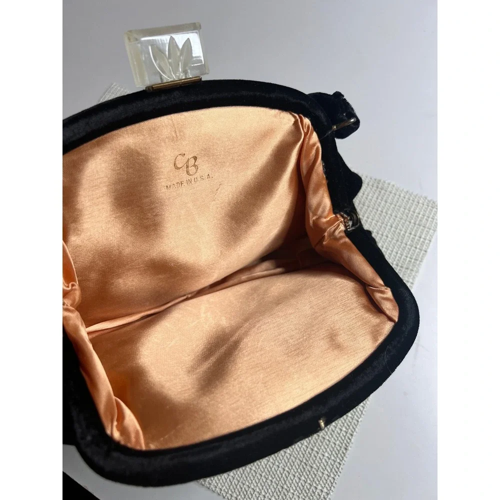 Vintage CB‎ Made in USA Black Velvet Evening Bag Lucite Clasp Peach Satin Lining